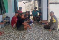 Polisi Duduk di Teras Warga, Cara Humanis Bhabinkamtibmas Jaga Kamtibmas