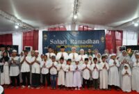 Mayjen TNI Novi Rubadi Sugito Berbagi Kebahagiaan dengan Anak Yatim di Bekangdam