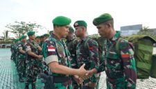 Pangdam XII/Tpr Mayjen TNI Novi Rubadi Sugito Sambut Kepulangan Satgas Yonzipur 6/SD Usai Tugas Kemanusiaan di Aceh