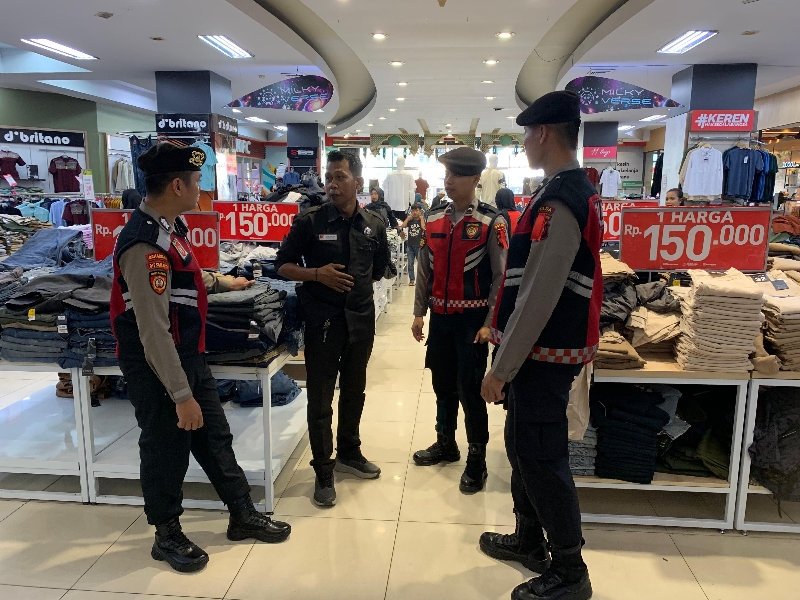 Patroli Ketat Hari Ketiga Lebaran, Satgas Ops Ketupat Kapuas 2026 Amankan Pusat Keramaian Pontianak