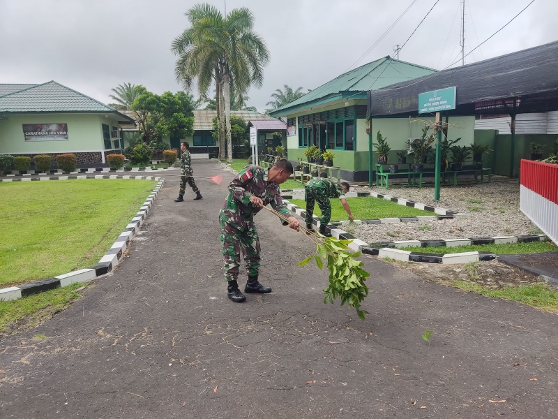 Usai Lebaran, Kodim 1206/Putussibau Laksanakan Kurve untuk Ciptakan Lingkungan Bersih, Rapi, dan Nyaman