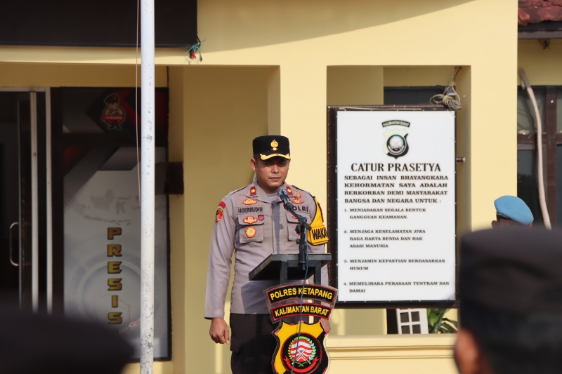 Wakapolres Ketapang Kompol Hoerrudin, S.I.K., M.H. Cek Kehadiran Personel Usai Cuti Lebaran, Pastikan Siap Layani Masyarakat