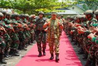 Pangdam XII/Tpr Mayjen TNI Novi Rubadi Sugito Tinjau Langsung Kesiapan Operasi Satgas Yonif 645/Gardatama Yuda