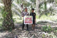 Bhabinkamtibmas Polsek Menjalin Intensifkan Himbauan Karhutla kepada Warga