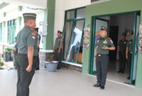 Dandim 1209/Bengkayang Letkol Inf Aprianda Pimpin Upacara Kenaikan Pangkat dan Wisuda Purna Tugas