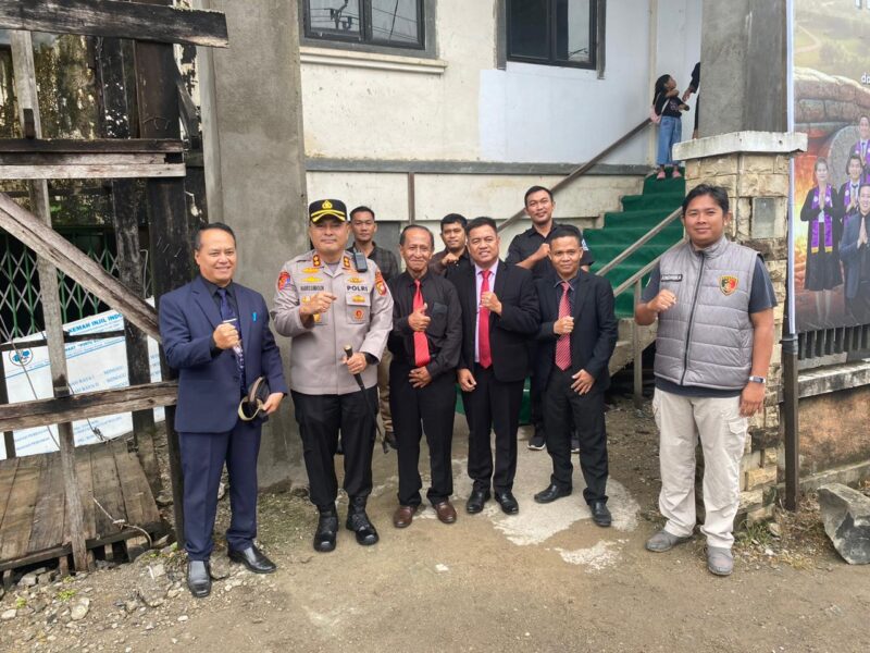 Kapolres Melawi AKBP Harris Batara Simbolon, S.I.K., S.H., M.Tr. Opsla Cek Pengamanan Paskah di Gereja