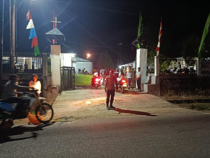 Pengamanan Ibadah Misa Kamis Putih Berjalan Aman dan Kondusif di Menjalin