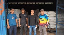 Polsek Ngabang Kirim 1,15 Ton Jagung Hasil Demplot ke Gudang Bulog Pontianak