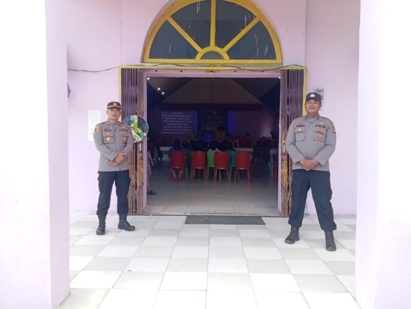 Dipimpin Kapolsek IPTU Eko Kurniawan, S.H., M.H., Pengamanan Ibadah Jumat Agung di Kuala Behe Berjalan Aman dan Kondusif