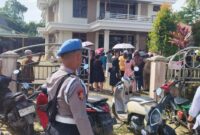 Personel Polsek Mempawah Hulu Amankan Ibadah Jumat Agung di Gereja Paroki Santo Yusuf Karangan