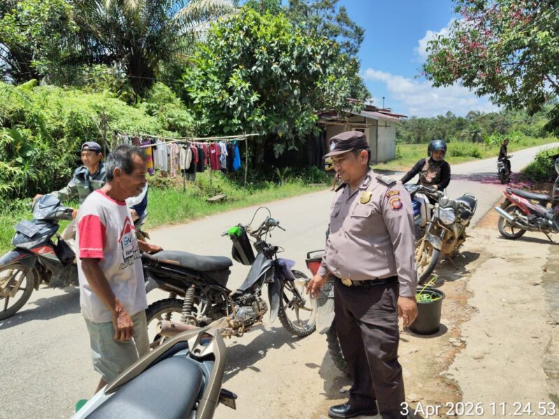 IPDA Dedi Iskandar Pimpin Patroli Siang Humanis, Polisi Sapa Warga di Air Besar