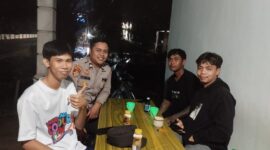 IPDA Bernadus Didy Kusnadi, S.H., M.H. Pimpin Patroli Malam Humanis, Polisi Jadi Sahabat Warga di Mandor