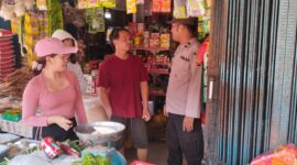 Polisi Sapa Warga di Pusat Perbelanjaan