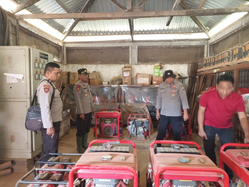 Kapolsek Sungai Laur Iptu Selamet Santoso Cek Kesiapan Sarpras Karhutla di PT MBK dan PT BMS