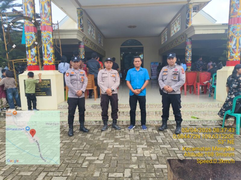 Polsek Menyuke Amankan Ibadah Misa Minggu Paskah 2026 di Gereja Santo Agustinus dan Santo Mettias Darit