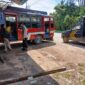 Sebelum Berangkat, Sopir Bus Dihampiri Polisi: Polsek Mandor Prioritaskan Keselamatan Penumpang