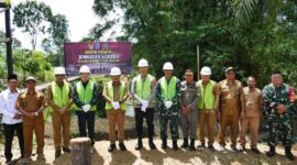 Kasdim 1204/Sanggau Mayor Arm Duloh Hadiri Groundbreaking Jembatan Garuda di Desa Nanga Mahap