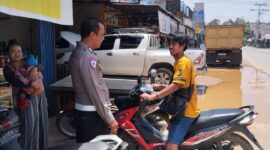Sambang Humanis Bripka Albasit, Warga Diimbau Tertib Lalu Lintas dan Waspada
