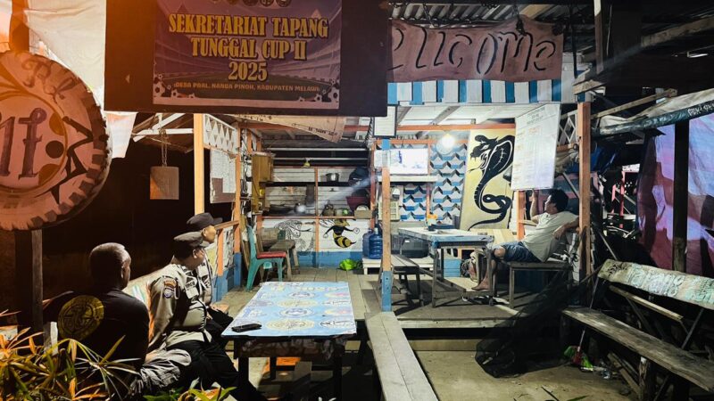 Satbinmas Polres Melawi Sambangi Pos Satkamling, Ajak Warga Jadi Polisi bagi Diri Sendiri dan Sosialisasikan Call Center 110