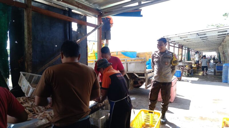 Bhabinkamtibmas Desa Sukabangun Intensifkan Sambang Warga dan Himbauan Kamtibmas di Kecamatan Delta Pawan