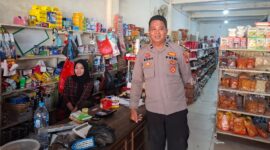 Aipda Roni Riansyah dan Bripka Joko Puji Santosa Patroli Rutin Jaga Kamtibmas Kuala Behe