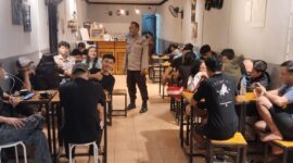 Ngopi di Kafe, Polisi Ingatkan Warga Agar Tidak Mudah Percaya Hoaks