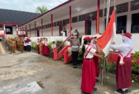 Brigpol Theresia Monikawati Jadi Pembina Upacara di SDN 1 Nanga Pinoh, Sampaikan Pesan Disiplin dan Anti-Bullying