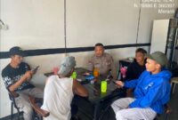 Suasana Santai di Warung Berubah Jadi Dialog Hangat Bersama Polisi