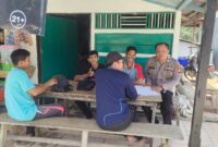 Polisi Sahabat Warga: Duduk Bersama, Bercanda, dan Sampaikan Pesan Kamtibmas