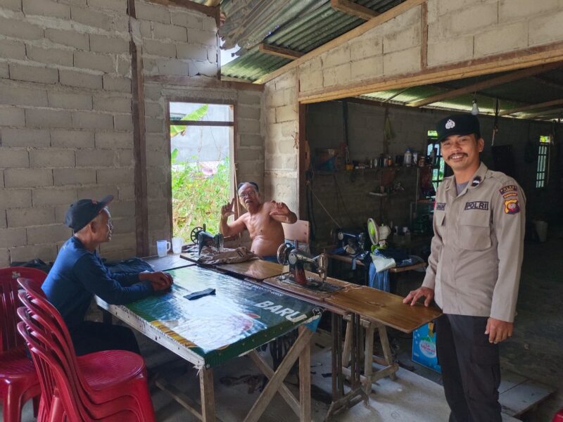 Jaga Kamtibmas yang Kondusif, Personel Polsek Kuala Behe Lakukan Patroli Rutin