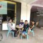 Polisi Datang Saat Warga Bersantai, Suasana Jadi Akrab dan Penuh Pesan