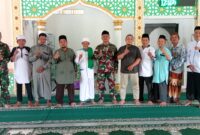 Danramil 05/Pemangkat Jalin Silaturahmi Bersama Tokoh Agama Melalui Safari Sholat Jumat