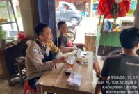 Bhabinkamtibmas Ajak Warga Jaga Kamtibmas Tetap Kondusif di Kecamatan Mempawah Hulu