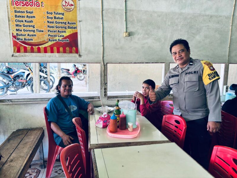 Patroli Dialogis Rutin, Upaya Polsek Kuala Behe Ciptakan Kamtibmas yang Aman dan Kondusif