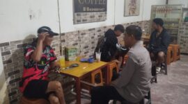 Hangatnya Jumat Malam: Polisi dan Warga Duduk Bersama Jaga Kamtibmas