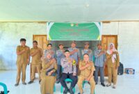 Bhabinkamtibmas Polsek Nanga Tayap Briptu Rahmad Pimpin Pelatihan Linmas Desa Lembah Hijau