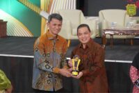 PKBM Award 2026: Kejati Kalbar Terima Penghargaan Instansi Peduli Pendidikan Nonformal