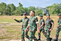 Danrem 121/Abw Dampingi Asops Kasad Kunjungi Daerah Latihan Desa Nanga Bugau, Kec. Ketungau Hulu Kalimantan Barat