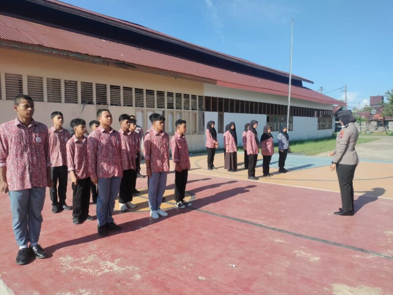 Sat Binmas Polres Ketapang Tanamkan Karakter dan Kepemimpinan Siswa