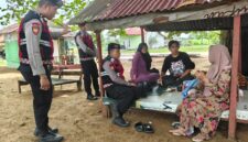 Pamobvit Polres Ketapang Intensifkan Patroli di Pantai Pecal Kinjil Pesisir, Antisipasi Gangguan Kamtibmas