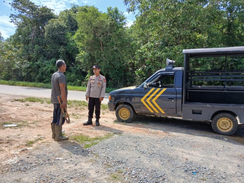 Hadir di Tengah Terik, Polisi Mandor Bangun Kepercayaan Masyarakat