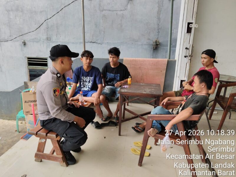 Polisi Sambangi Warga Air Besar, Bangun Kepercayaan dan Rasa Aman
