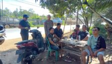 Suasana Teduh, Polisi Mandor Sapa Warga dan Jaga Kondusifitas