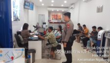Polisi Ngabang Beri Imbauan Keamanan kepada Nasabah di Bank BRI