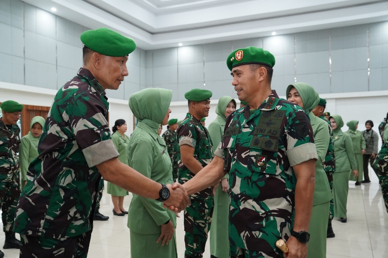 Pangdam XII/Tpr Mayjen TNI Novi Rubadi Sugito Tegaskan Kenaikan Pangkat Bukan Sekadar Formalitas dalam Laporan Korps 2026