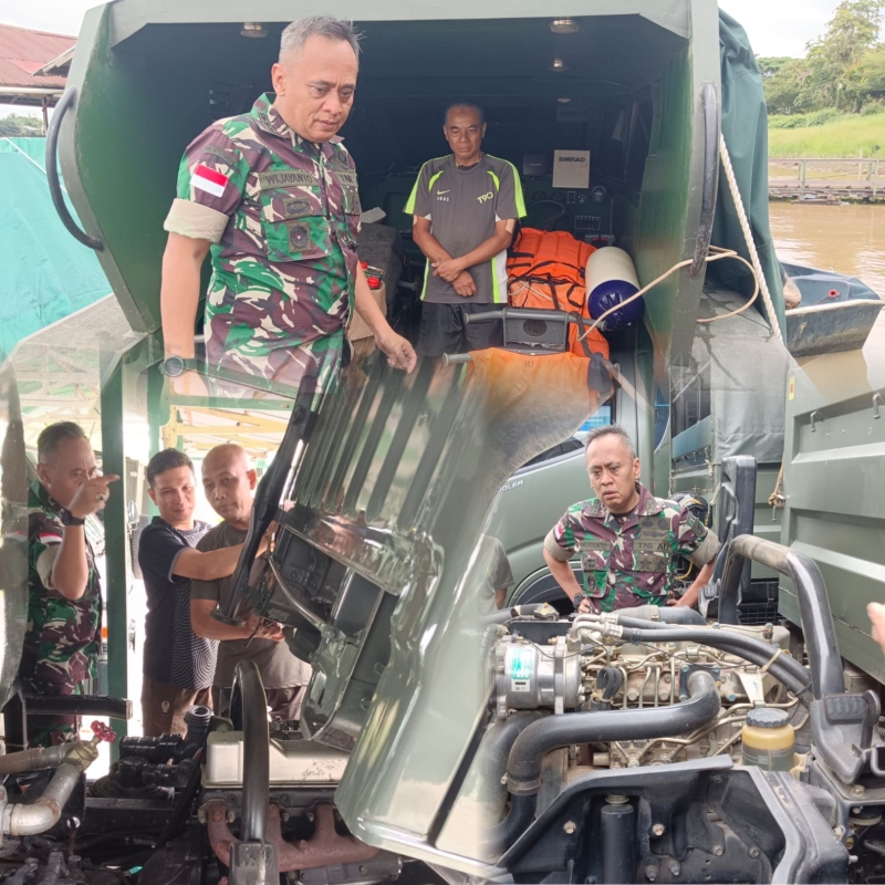 Kolonel Inf Wijayanto Kusumo Harjono Cek Kendaraan Dinas Korem 121/Abw Agar Siap Operasional