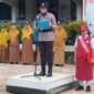 Tanamkan Nilai Karakter, Brigpol Riska Novianti Jadi Pembina Upacara di SDN 6 Nanga Pinoh