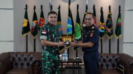 Mayjen TNI Novi Rubadi Sugito Terima Kunjungan Kepala Bea Cukai Kalbagbar