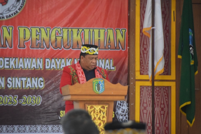 Heri Saman Minta ICDN Sintang Lakukan Riset dan Diskusi Serta Berperan Aktif Membangun Sintang