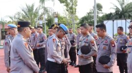 AKBP Bibit Triyono Pimpin Pemeriksaan Handphone Personel Polres Melawi